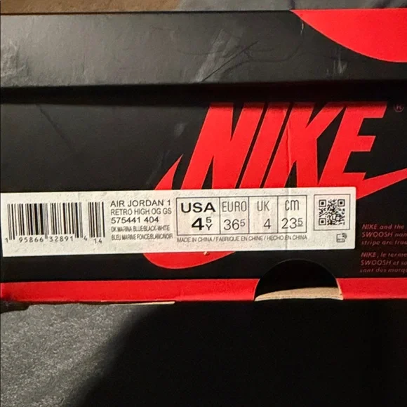 Nike Kids Black and Blue Sneakers